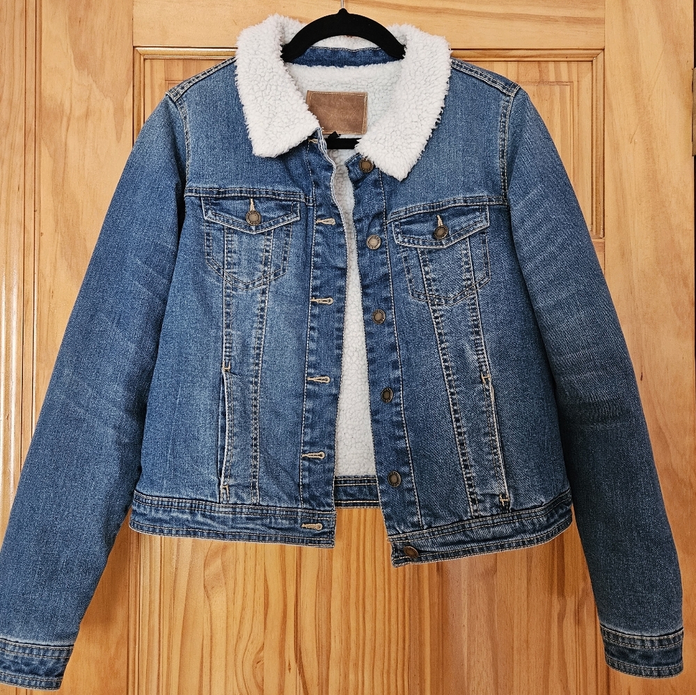 Denim jacket with fleece lining